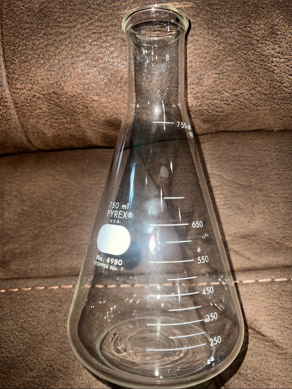 Vintage Pyrex 750 mL Lab Glass Erlenmeyer Flask No. 4980 - Propagation Vase / De